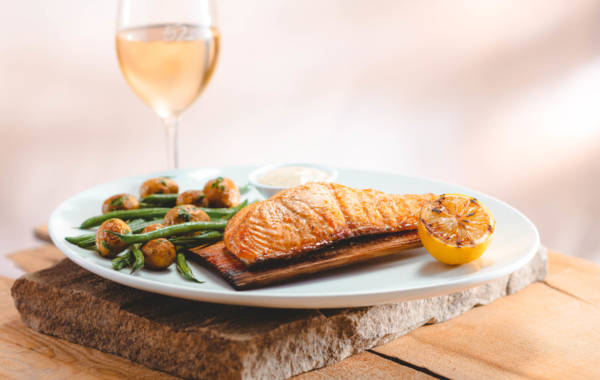 plate of salmon and vegetables